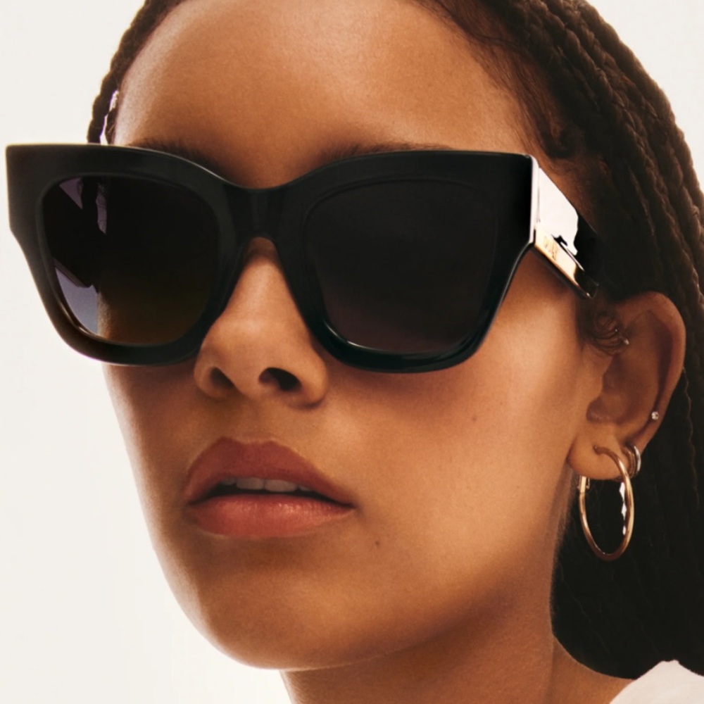 Quay By The Way Square Shaped Oversized Sunglasses Black Frame Smoke Lens - Picture 2 of 14